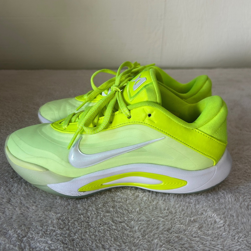 Nike A'ja Wilson Lem and Lime Basketball Shoes FZ8605-702 Womens 5 EUC